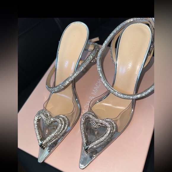 SOLD! MACH & MACH Brand New Triple Heart Embellished PVC Pumps - Picture 3 of 3